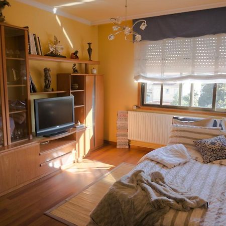Апартаменти Apartamento Con Piscina Privada Віго Екстер'єр фото